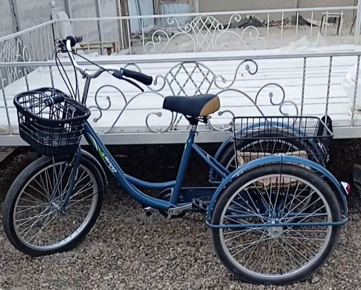 Yangi kattalar velosipedi 3 balonli 24 talik 7 skorost Alo holatda
7 t
