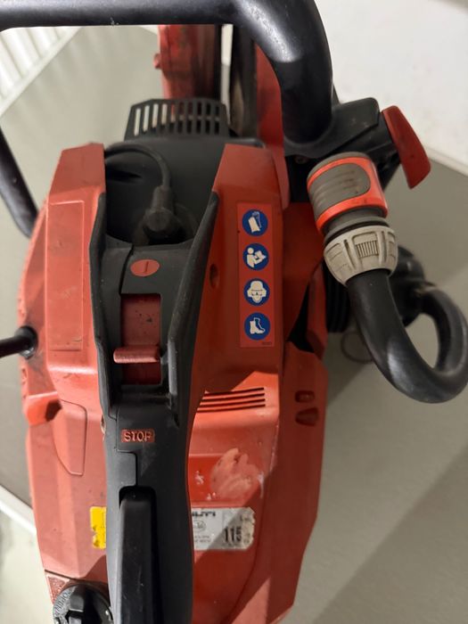 Drujbă de Tăiat în Beton HILTI