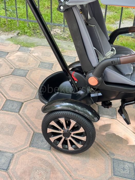Детский велосипед Lottibaby 6200 Ultra с ручкой родителя от 1-5 лет