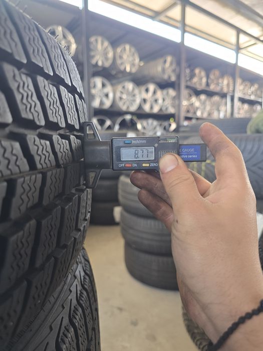 4 Броя Гуми 225/60/17 Nexen 2x8,7mm 2x8mm