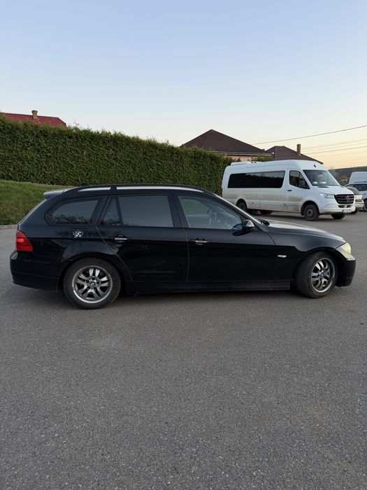 BMW E90 , 2.0 , 163 cp.