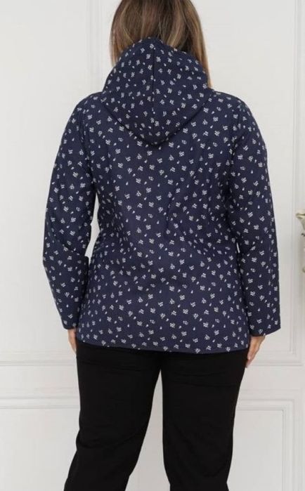 Ветровка женская 52-54 размер