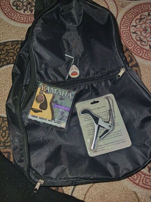 Gitara orginal yangi garantiyasi bor