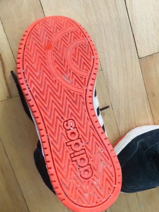 Adidas кецове