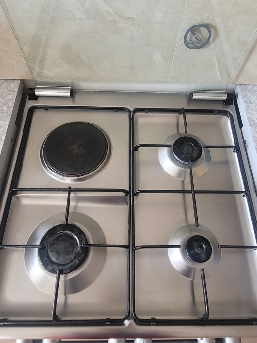 ДУХОВКА BOSCH В отличном состоянии