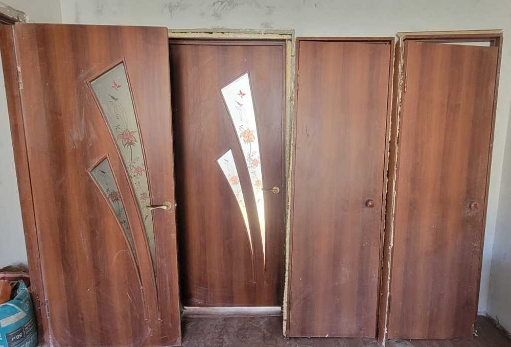 Продаю б/у межкомнатные дери