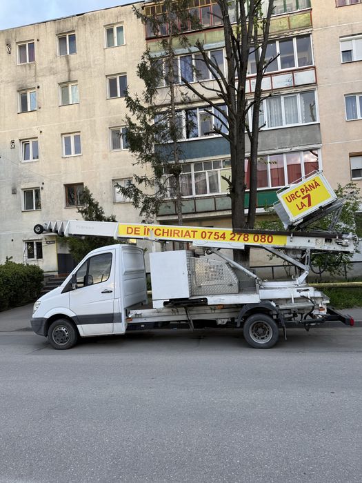 Servicii de transport marfa, mutari si debarasari locuinte, sedii birouri etc… Duba cu lift si liza , lift constructii, carucior electric pentru scari