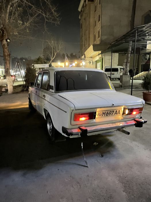 Jiguli Vaz2106 sotiladi