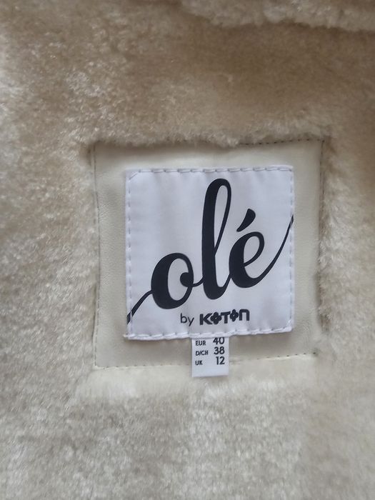 Топъл и модерен елек