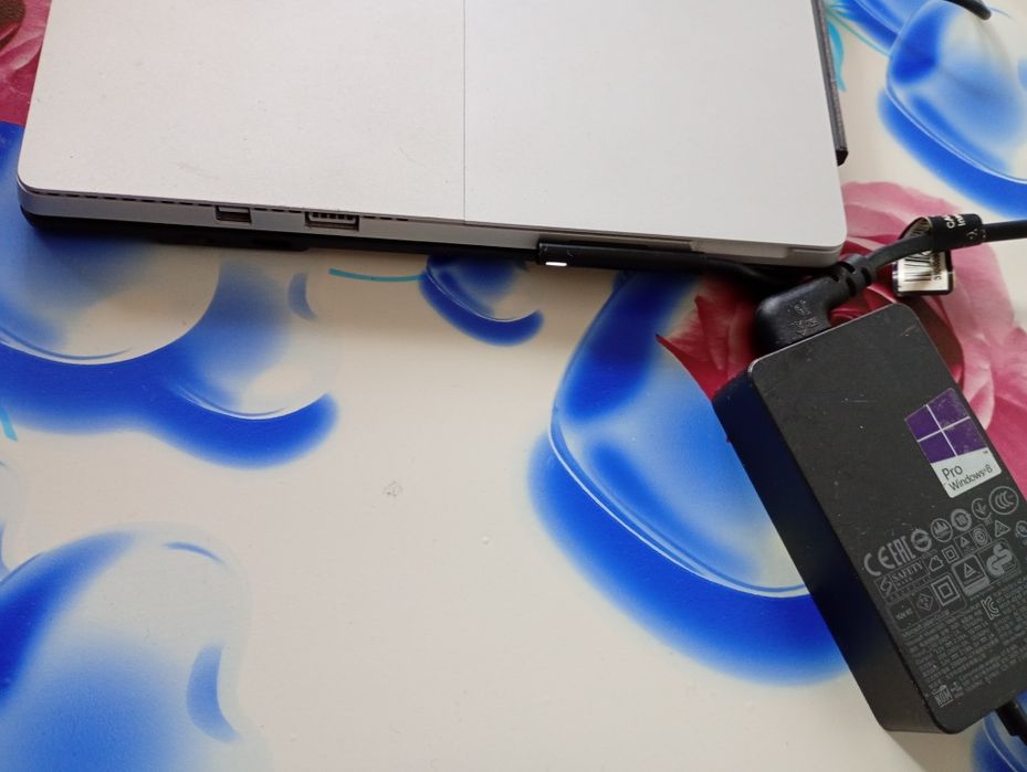 Microsoft surface 4 Defect !