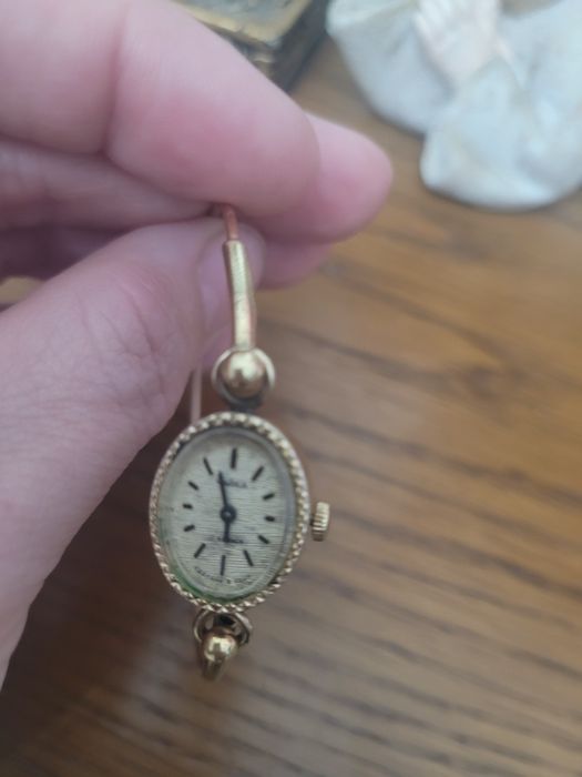 Продам часы чайка женские рабочие