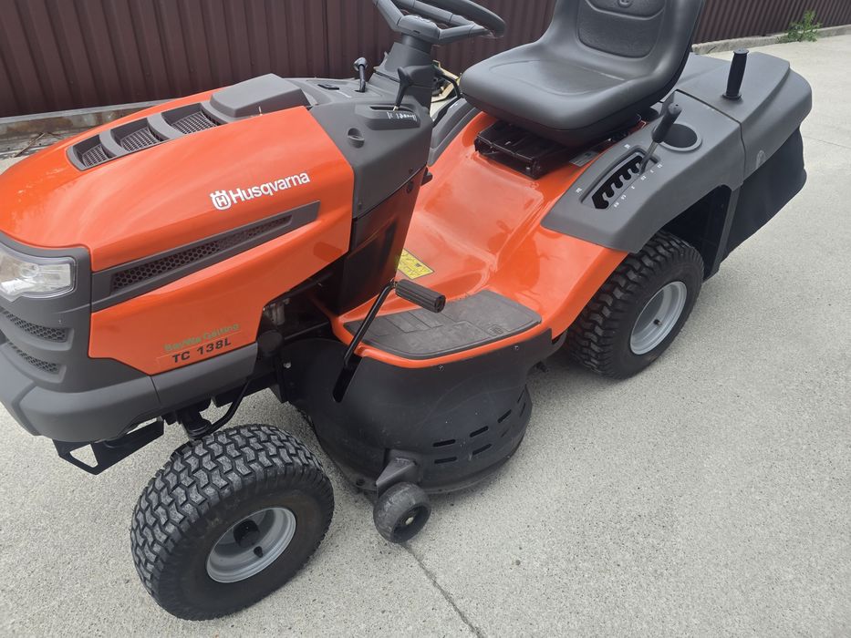 Tractor gazon Husqvarna TC 138L an 2020