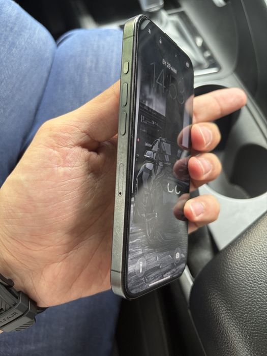 Iphone 15pro 256 simcard
