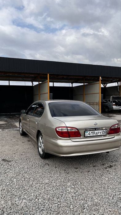 Машина ниссан цефиро а33