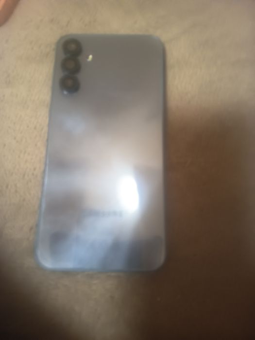 Продавам СамсунгА 15