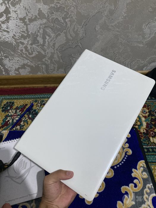Samsung kampyuter 128/8