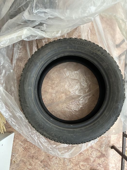 goodyear ultra grip arctic 2