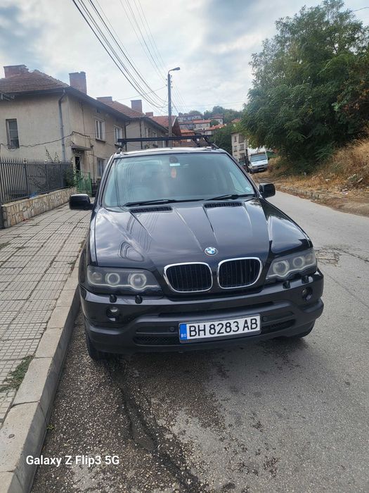 Bmw x5 Dizel 3.0.  Скоросна кутия е ръчка..
