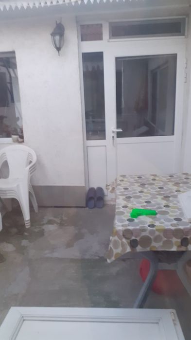 Продавам къща до новия стадион