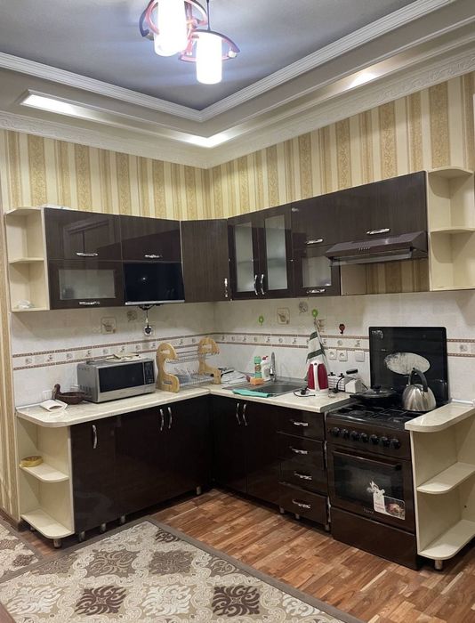 Укомплектованная 3х комнатная квартира Яккасарайский район 93м²