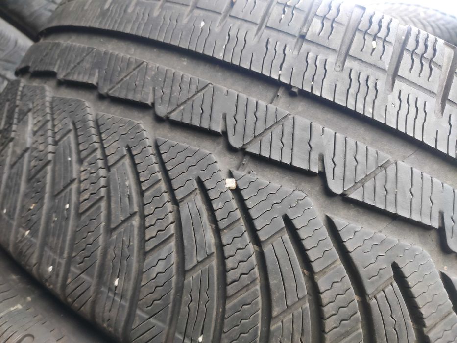 2бр Зимни гуми 225 55 18 - Michelin