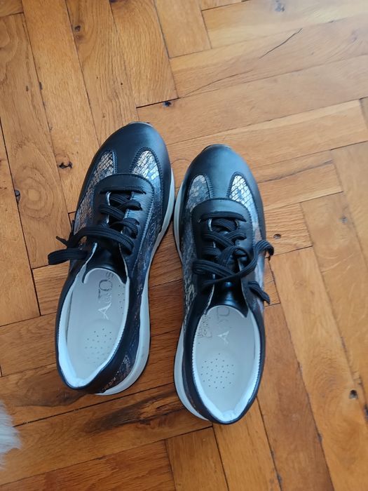 Маратонки естествена кожа