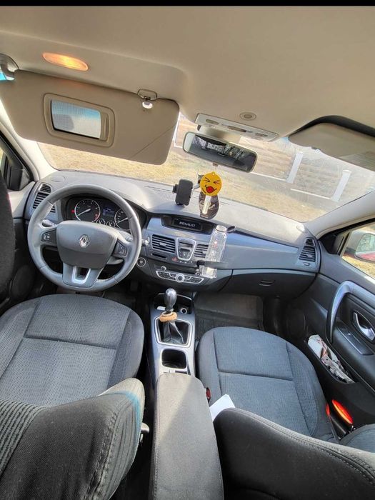 Vand masina renault laguna