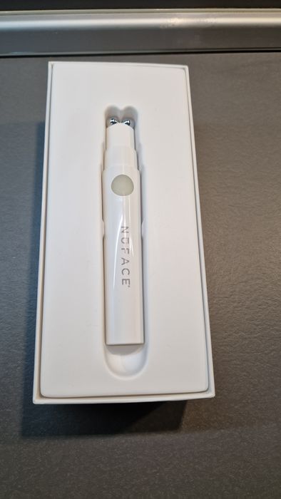 NuFACE FIX – микротоков уред 

Продавам Nu