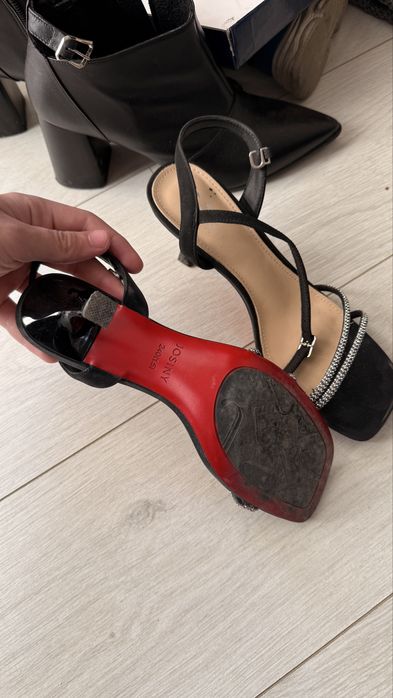 женские сапоги и каблуки