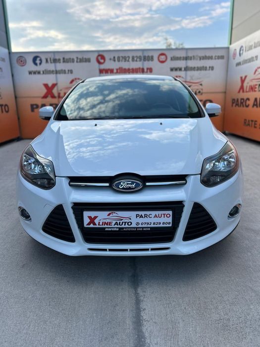 Vand ford focus, am 2012,benzina,masina este in stare foarte buna