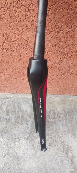 Furcă cursiera BeOne carbon