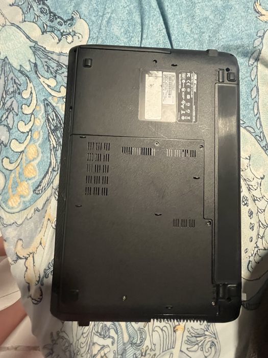 Laptop Asus PRO52F