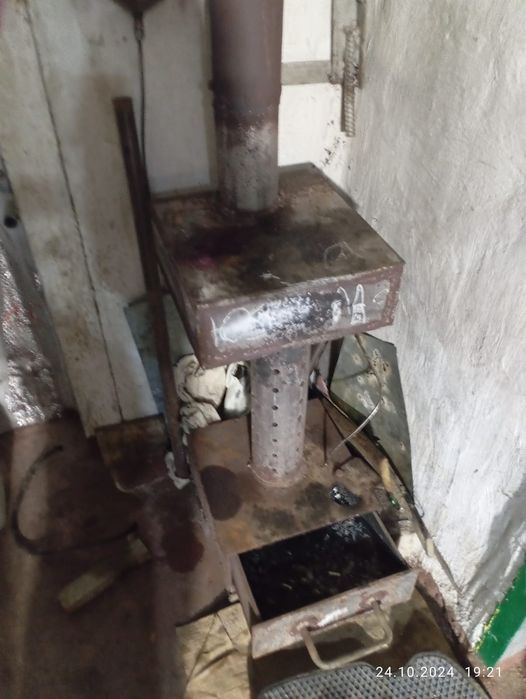 Продам буржуйку масленую