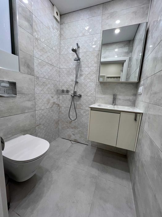 Дава се под наем Двустаен апартамент в София, Център - 30 кв.м за 1250 € - Снимка #23