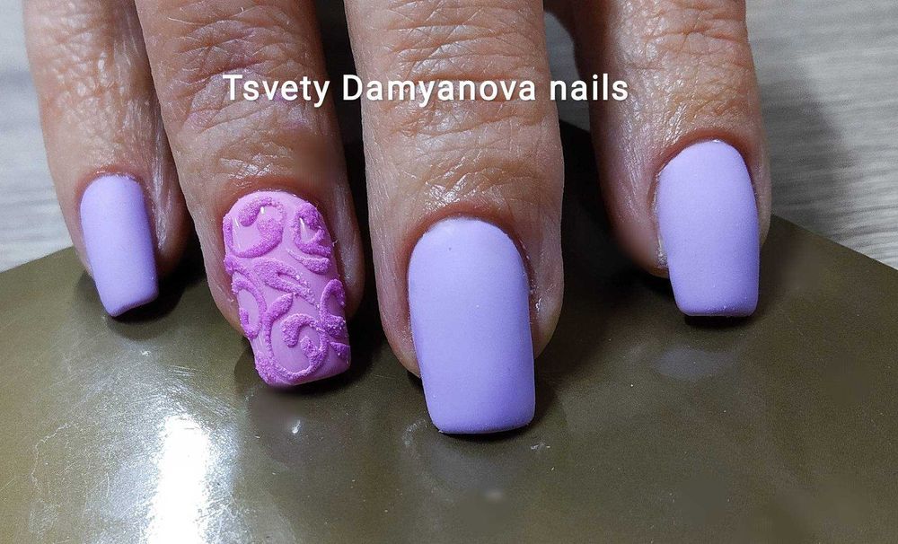 Курсове маникюр, ноктопластика, педикюр