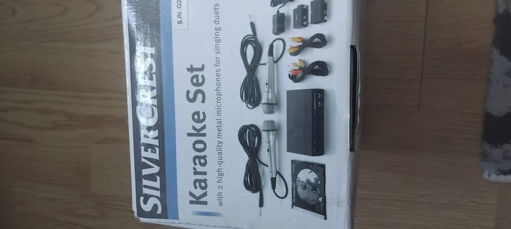 Karaoke set ,nou în cutie