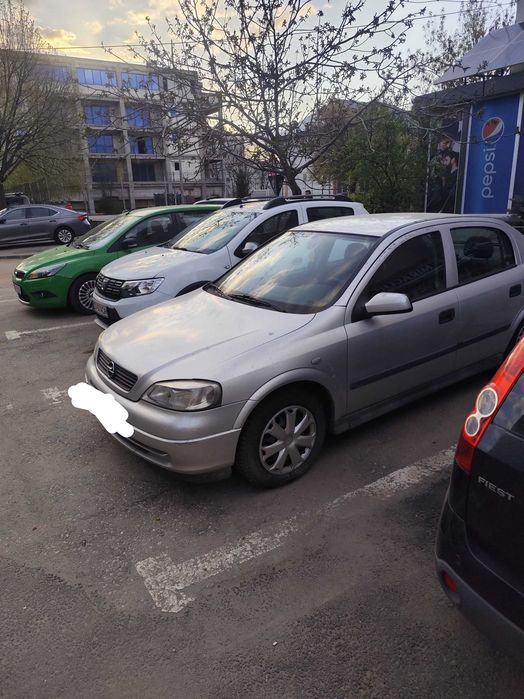 Masina Opel Astra g