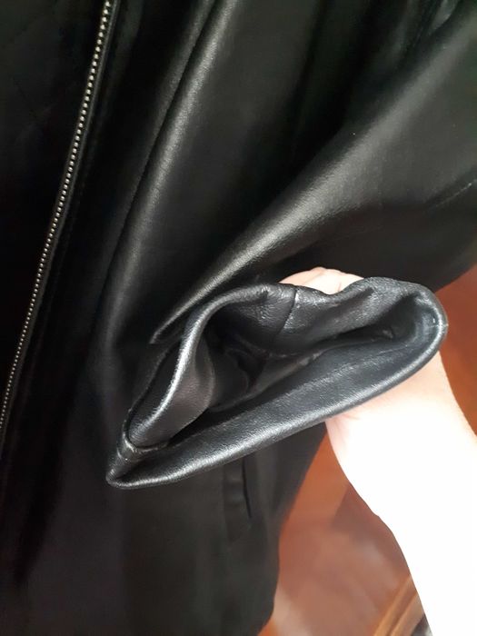 Haină neagră bărbătească  din piele naturală