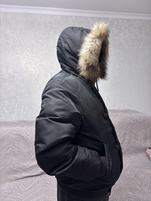 Продам мужскую куртку Аляска