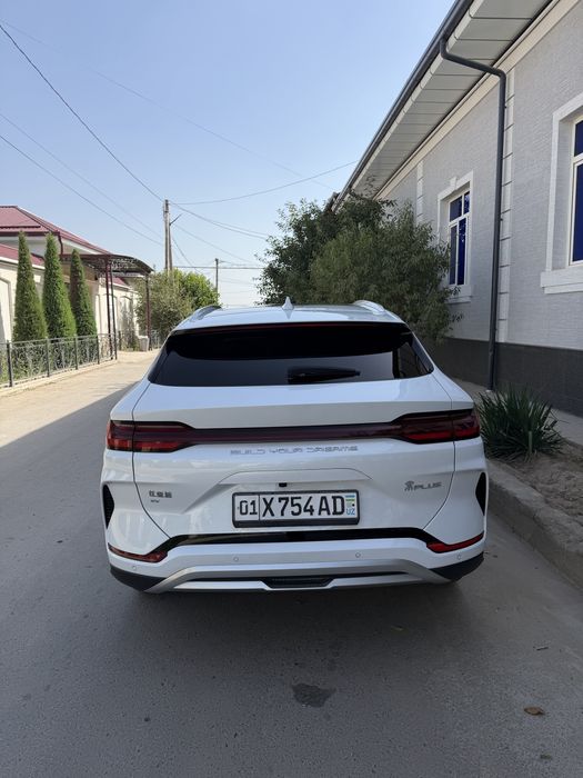 BYD chempion 605 sotiladi