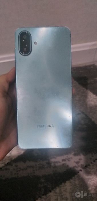 Galaxy M17e 5G telefoni
