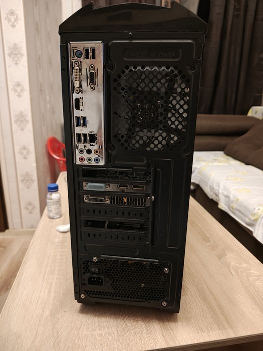Геймърски компютър I5 4460 | 16GB DDR3 | GTX 960 2GB | 256GB SSD+1TB