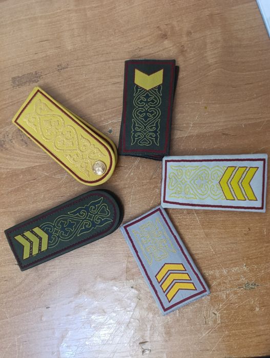 Погоны военные       .