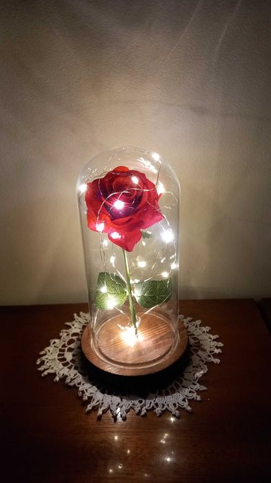 Вечна роза led светлинки