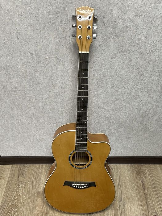 Продается Гитара Adagio