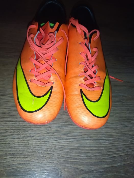 Оригинални футболни обувки NIKE MERCURIAL