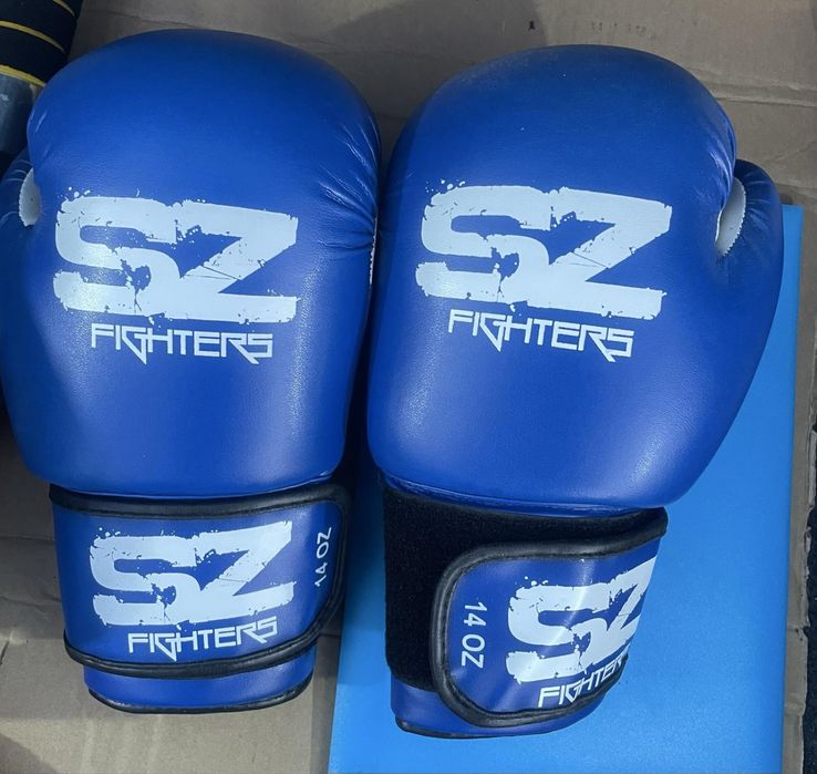 Боксови ръкавици