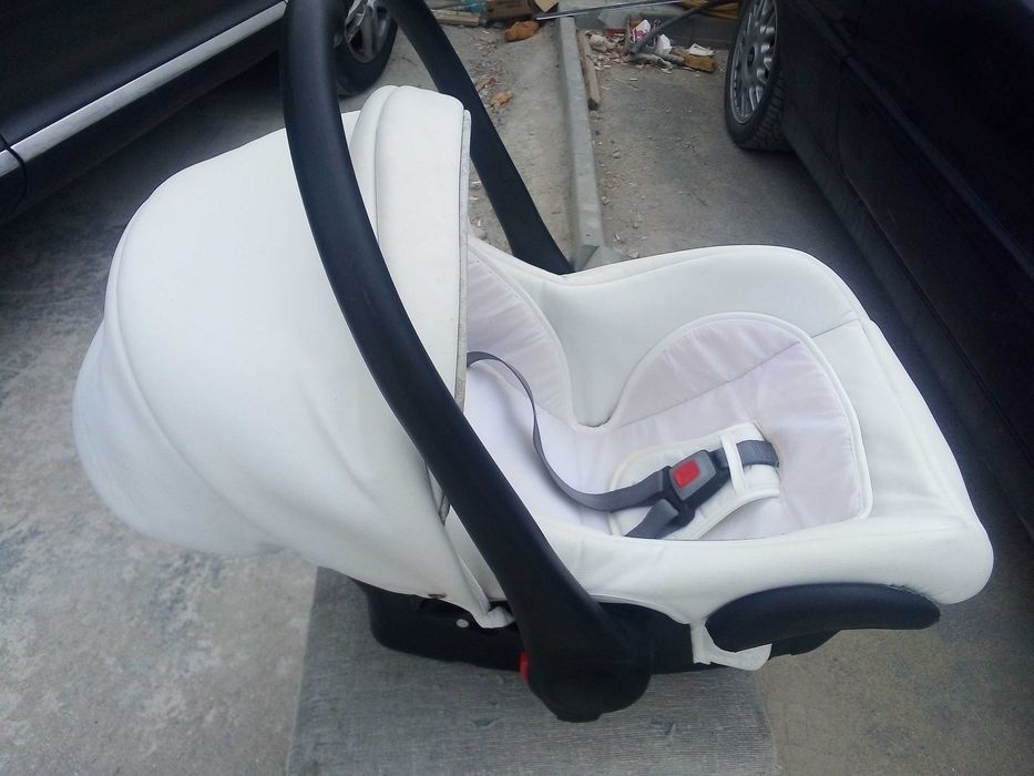 Детско столче 0-10кг. за автомобил