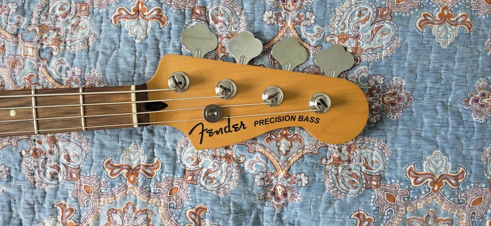 Fender Player Plus Precision Bass