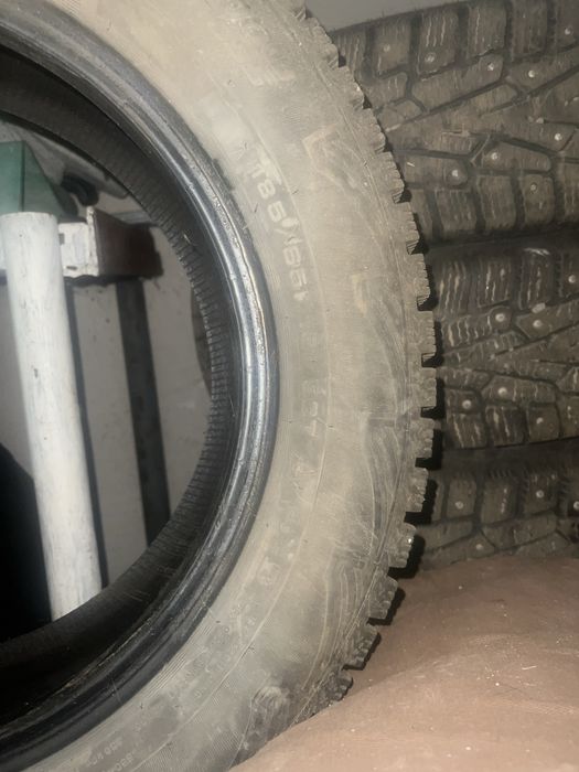 Продам шины комплект  цена 80 к  185/65/15
